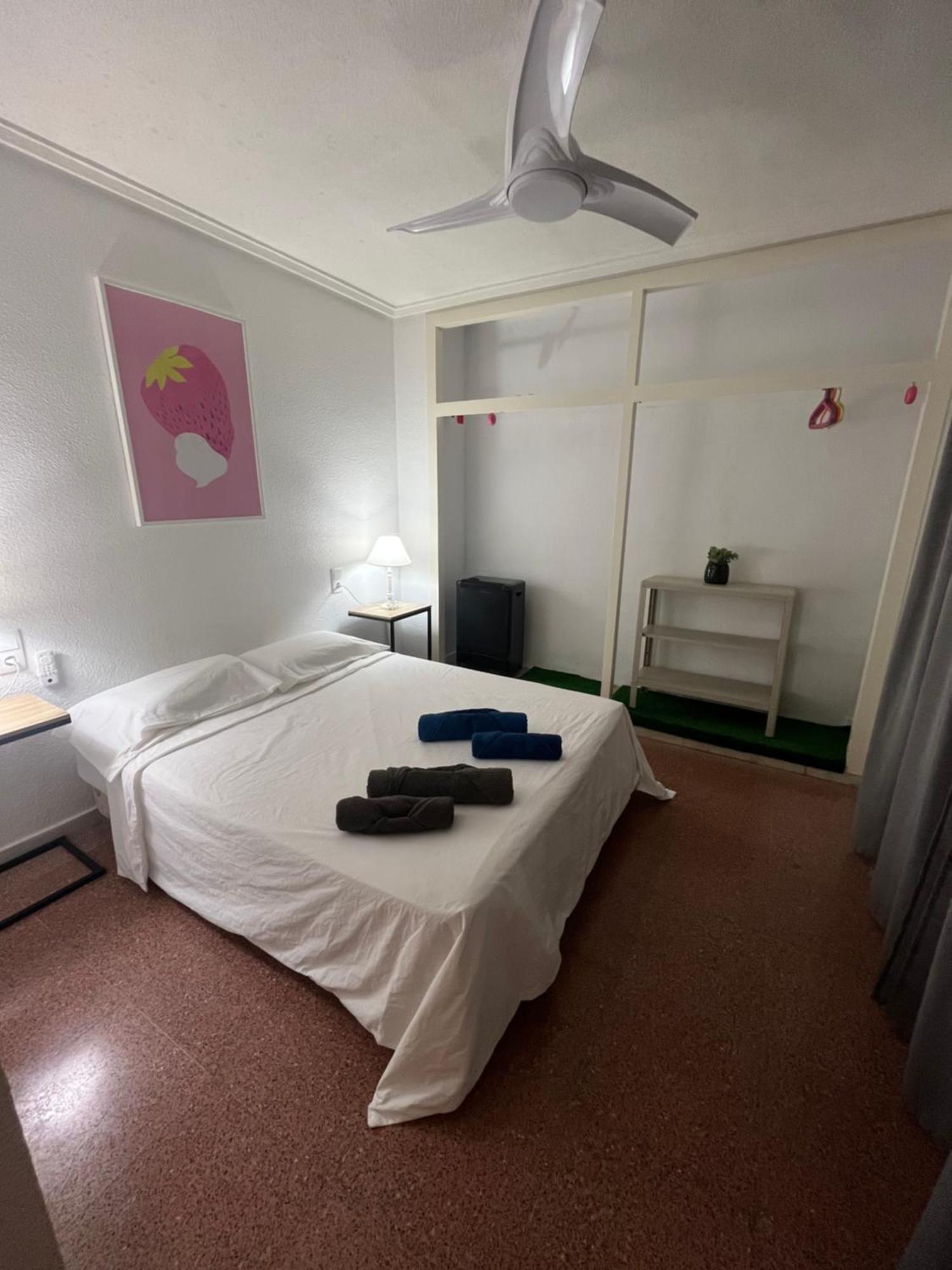 Apartamentos Costazul تورّيفيِخا المظهر الخارجي الصورة